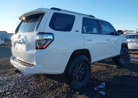 2019 Toyota 4Runner Sr5 z USA, uszkodzony, nr VIN JTEBU5JR4K5673415